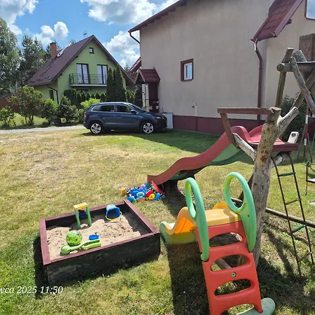 Lodge Dom Bursztynek - *