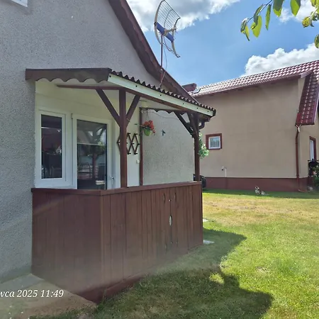 Lodge Dom Bursztynek - *