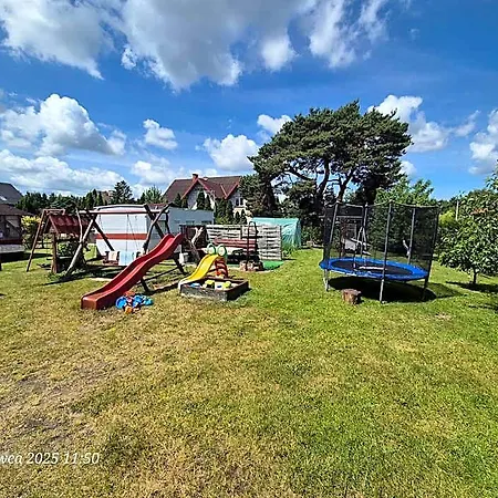 Lodge Dom Bursztynek - *